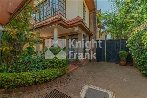 5-bedroom townhouse for sale in Lavington